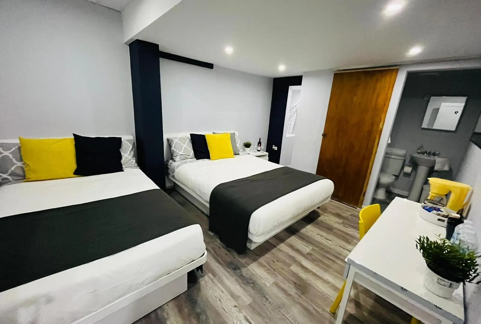 Hotel Libertad Lares 0*,