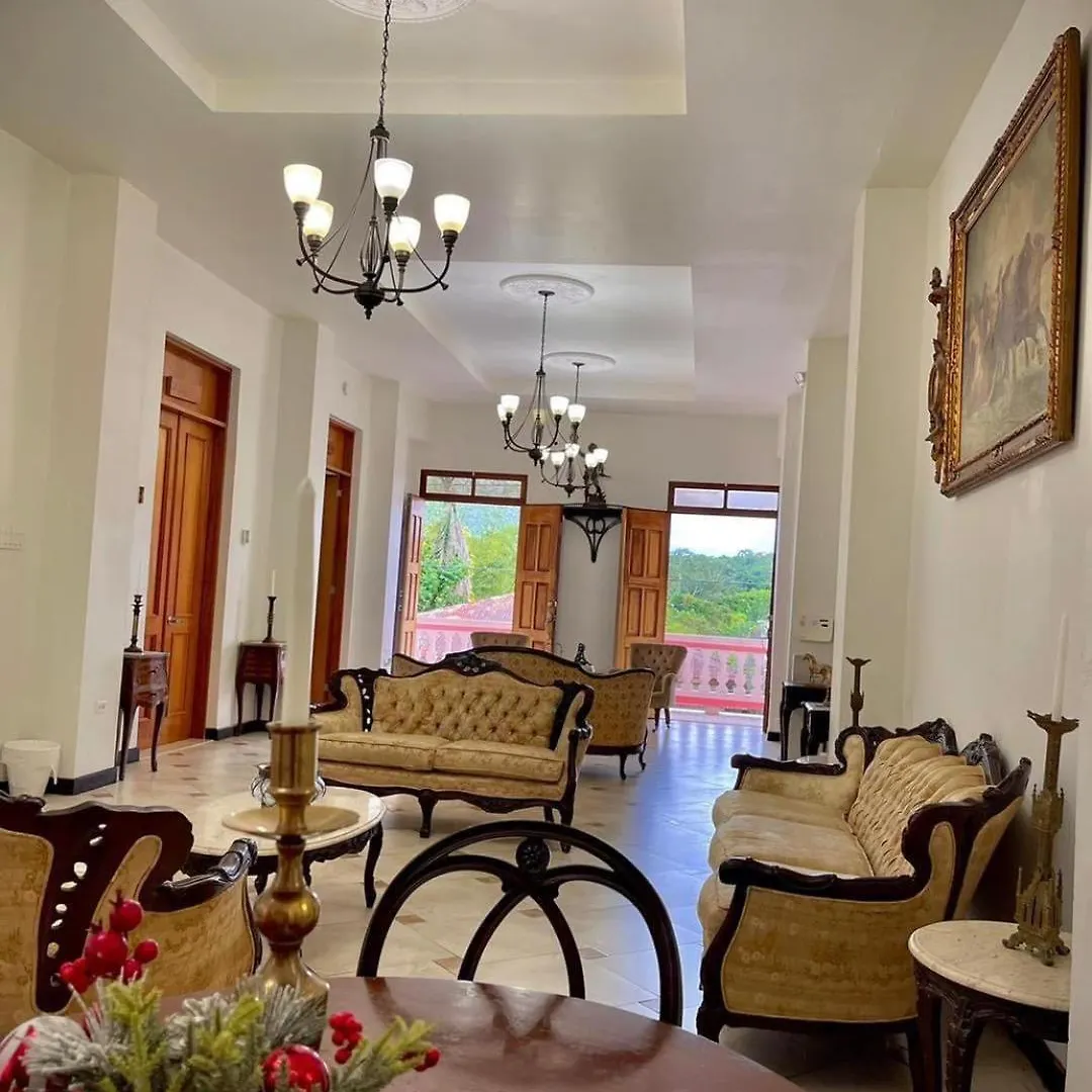Hotel Libertad Lares